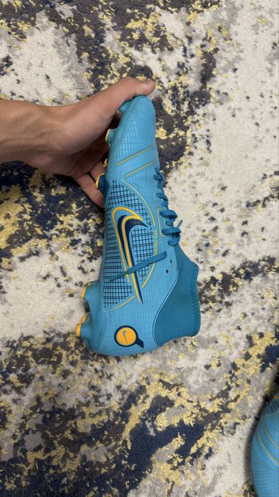 Adidasi de fotbal nike mercurial culoare albastru marimea 42,5