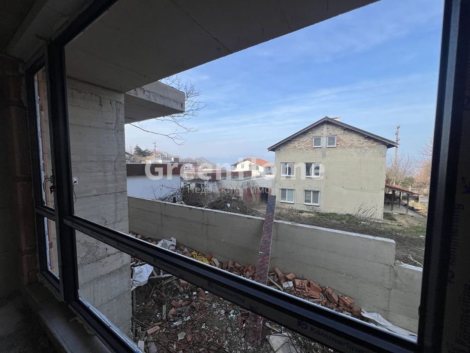 Продава се Двустаен апартамент в Варна, Галата - 60 кв.м за 1967 €/кв.м - Снимка #2