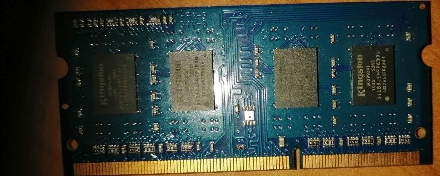 DDR3 Ram 1 GB.  .