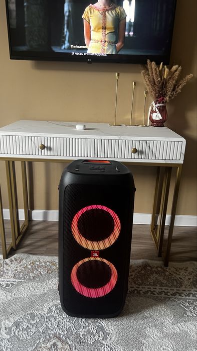 Продаю jbl partybox 310