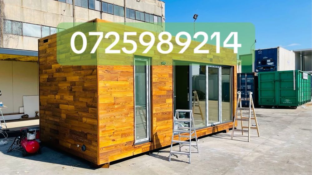 Container modular cu riflaj de lemn