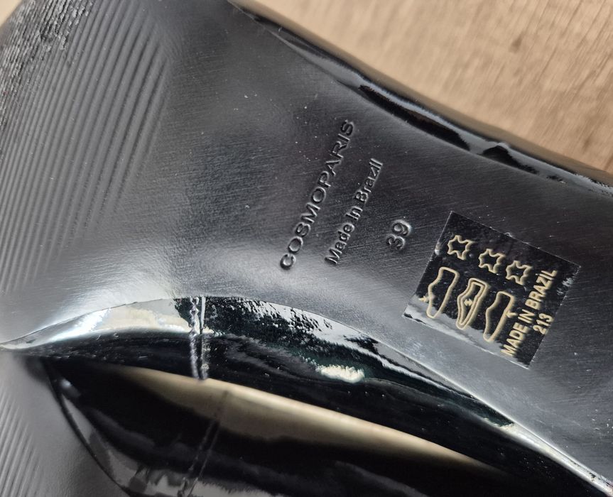 Pantofi piele naturală lăcuită Cosmoparis 39