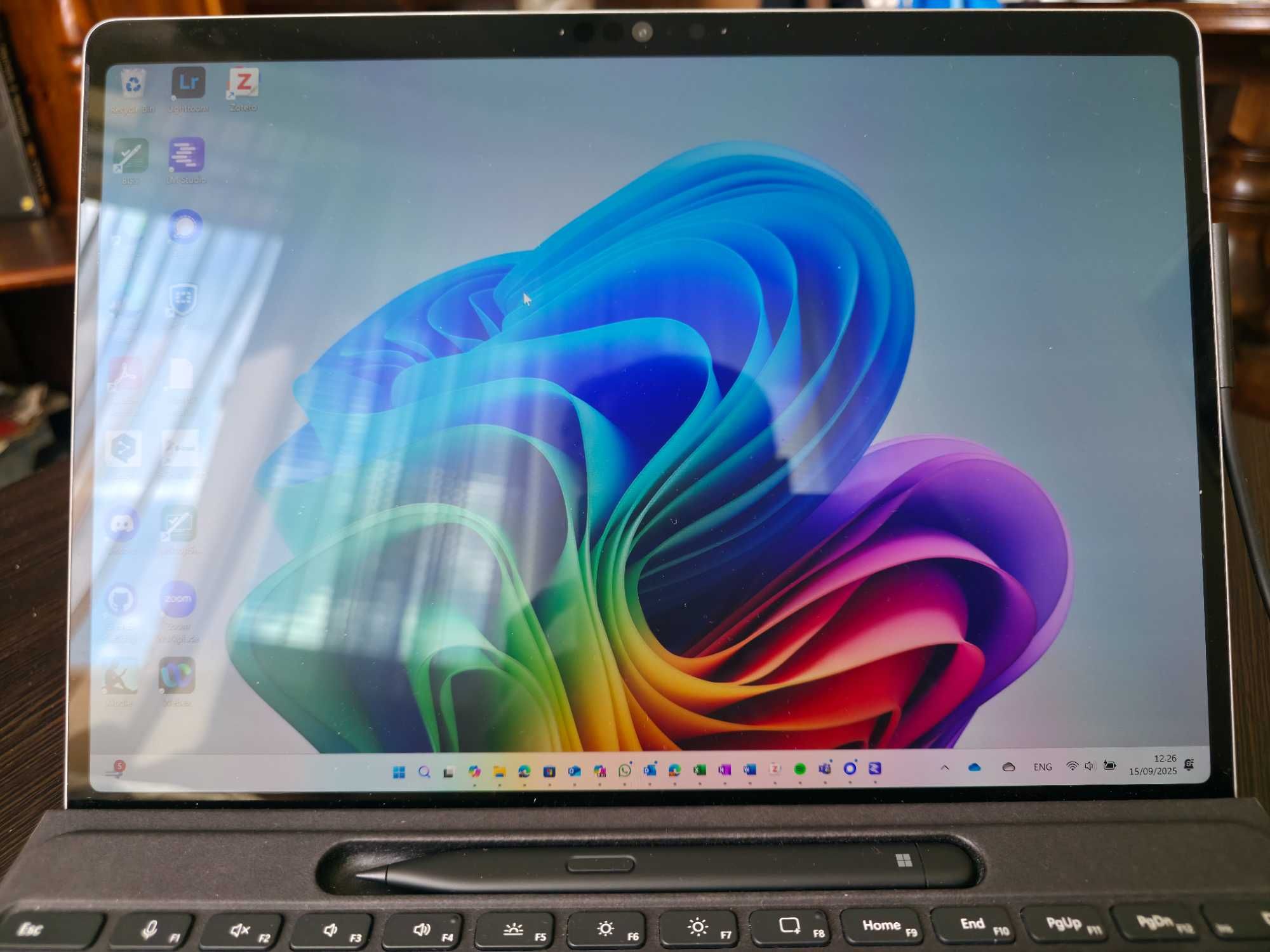 Microsoft Surface Pro 11 OLED, Intel Core Ultra Ser 2, 1TBSSD, 32GBRAM