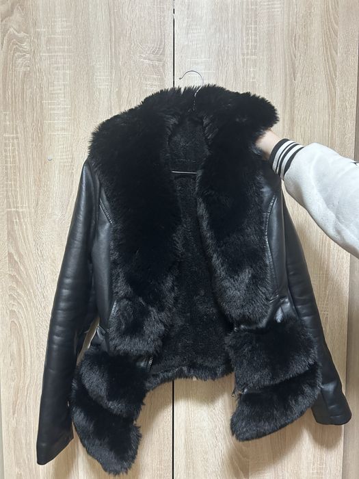 Vand geaca , veste , blaniță