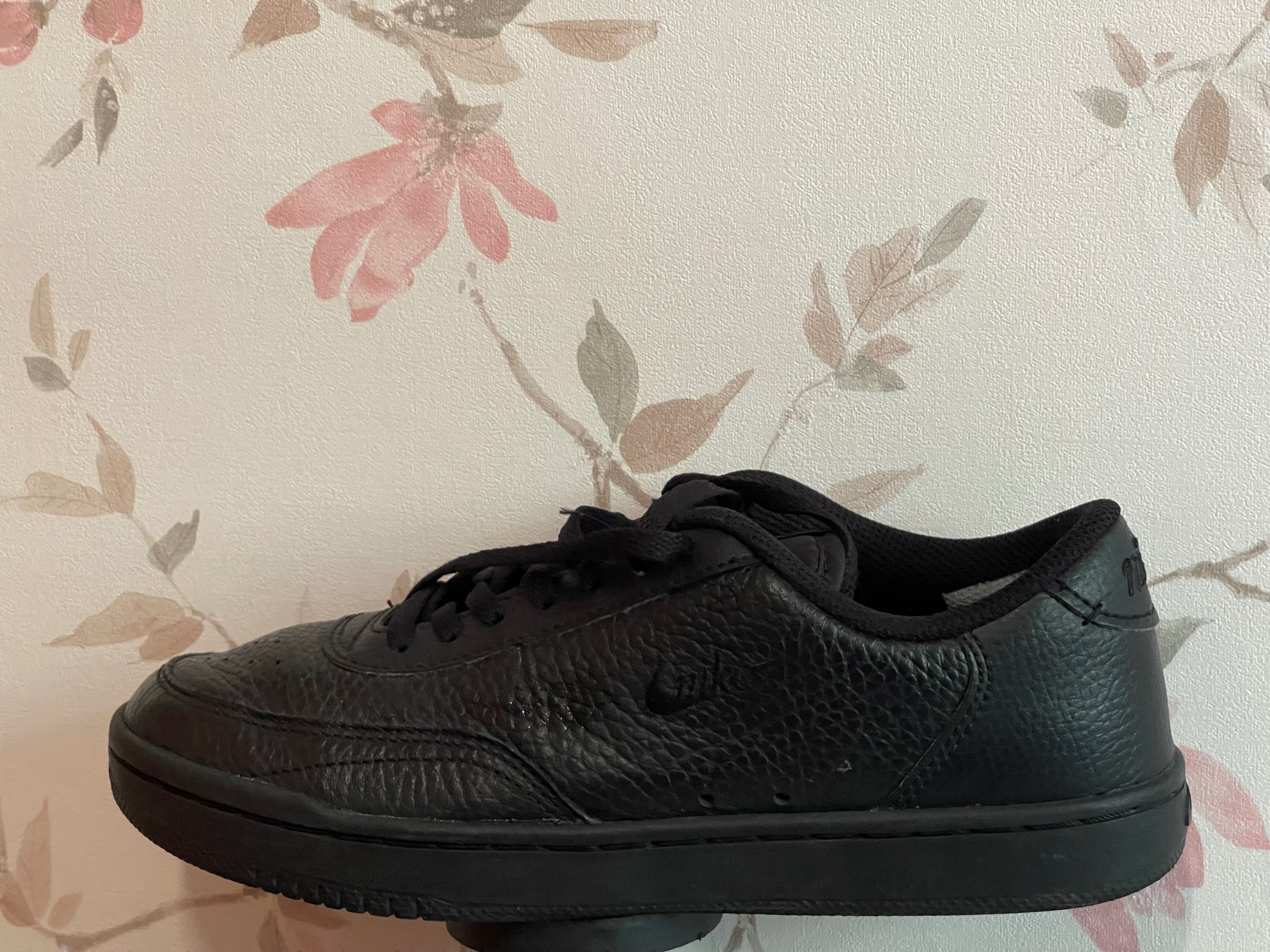 Men's Nike Court Vintage shoes