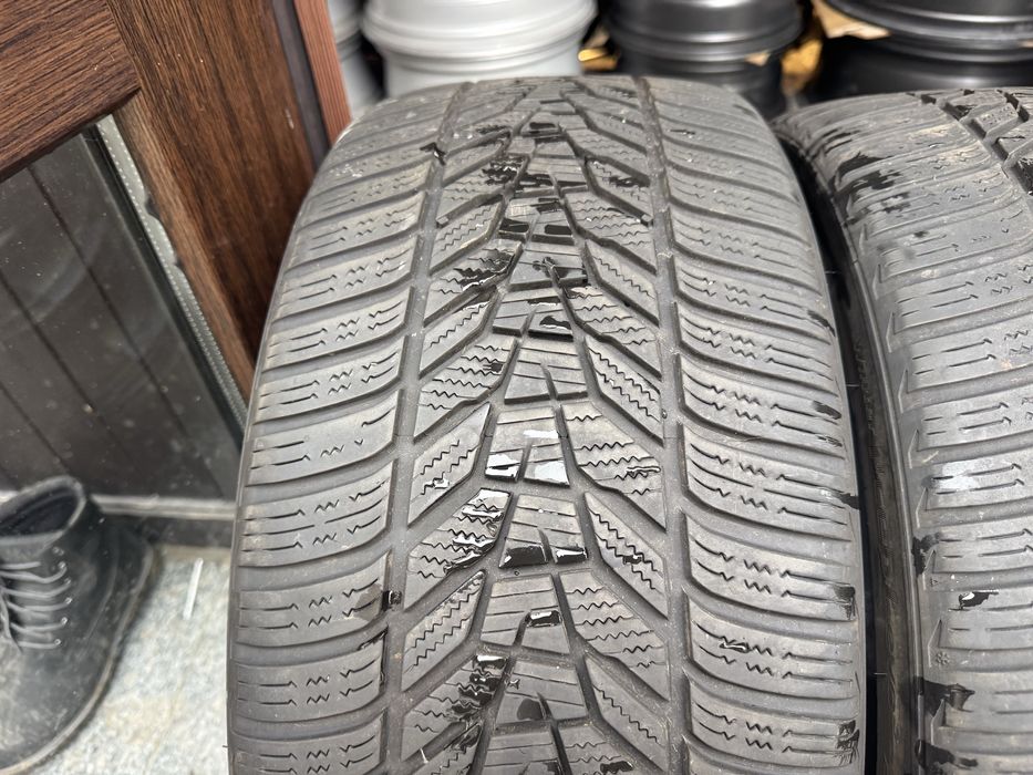 4 anvelope Hankook Winter i*cept Evo 3 235/35 R20 92W M+S – 2020
