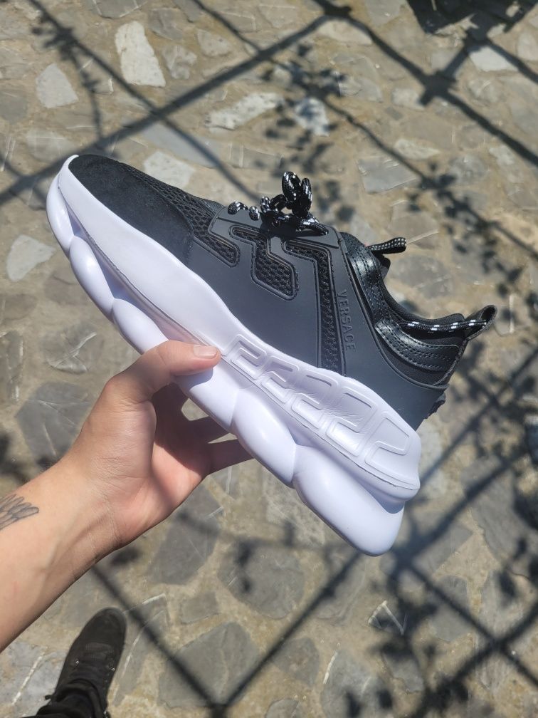 Versace chain reaction