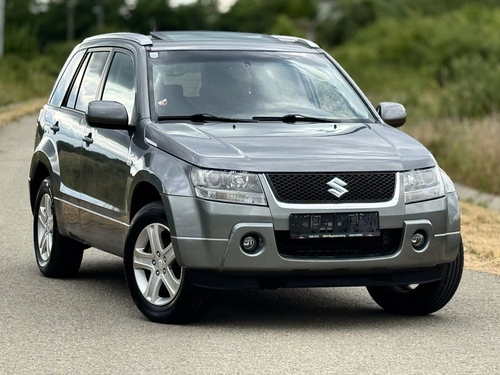Suzuki grand vitara 1.9 DDIS 129 CP  4WD LIMITED 2009 IMPECABIL