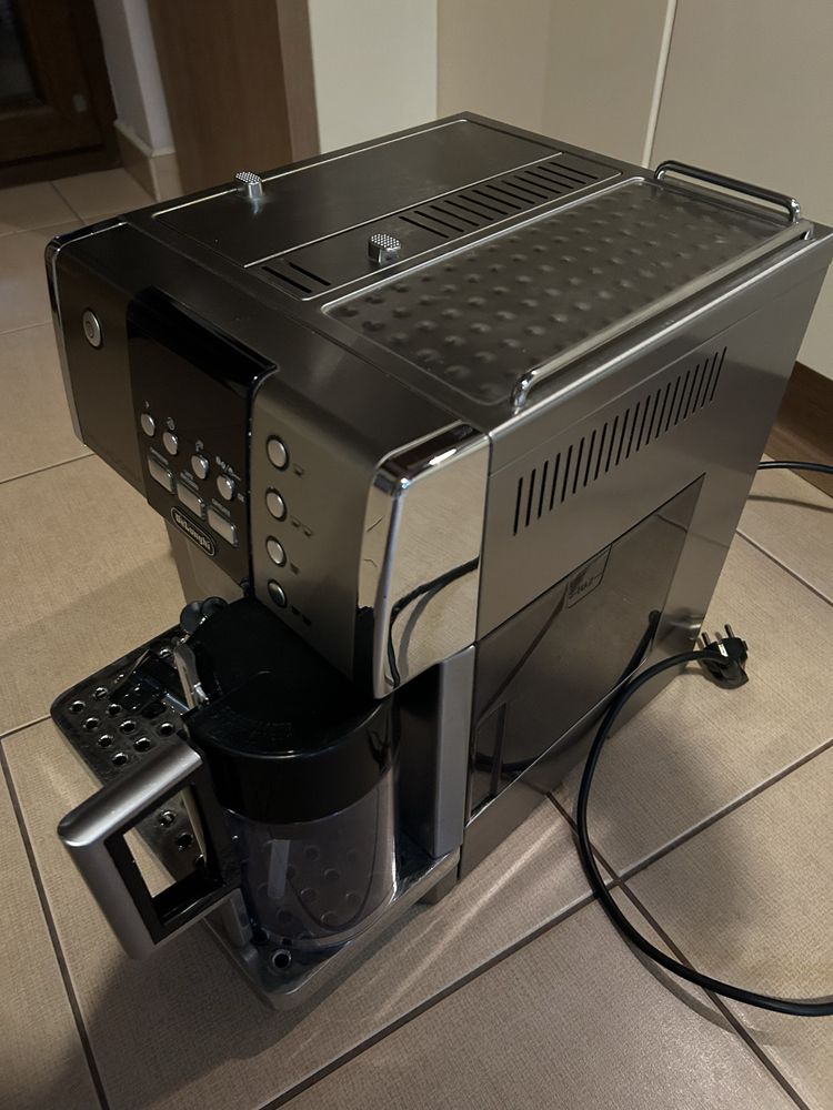 Expresor / espressor delonghi Primadonna