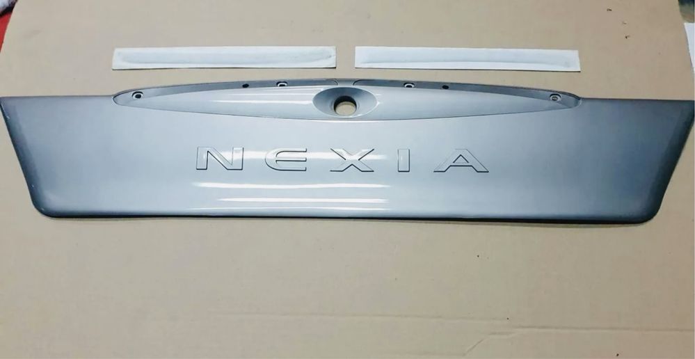 Продам оригинальную заднюю панель багажника Daewoo Nexia