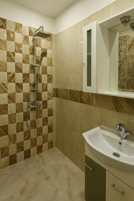 Дава се под наем Тристаен апартамент в София, Център - 100 кв.м за 800 € - Снимка #4