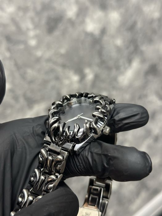 Мужские кварцевые часы, круглый кастомный корпус, совершенно новые.