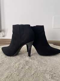 Botine cu toc Graceland