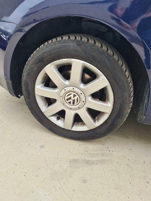 / САМО НА ЧАСТИ / VW Touran 1.9TDI, 105кс код - BKC, ляв волан