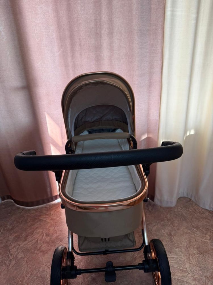 Продам коляску  3 в 1