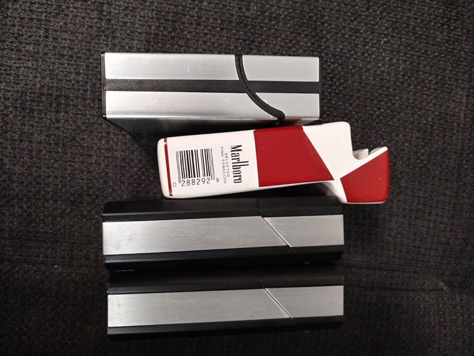 Нов пепелник Marlboro, табакера Davidoff