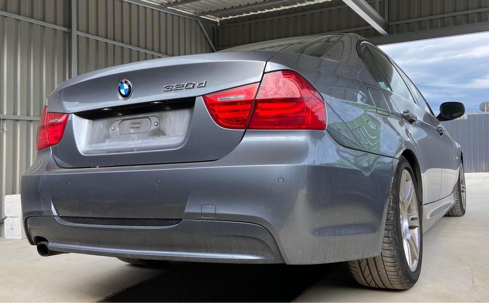 Dezmembrez BMW 320d LCI 2010 N47 2.0d 184cp,Recaro,Trapa,FLA,Led