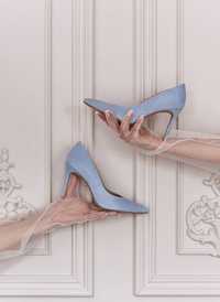 Стилни дамски остри обувки на ток тип стилето в небесно син цвят