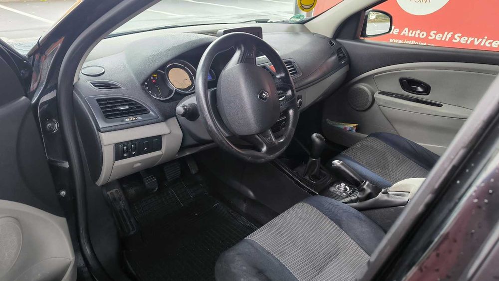 Renault Megane III Hatchback, 1.6 Benzină 16 valve, 2011, 101 CP