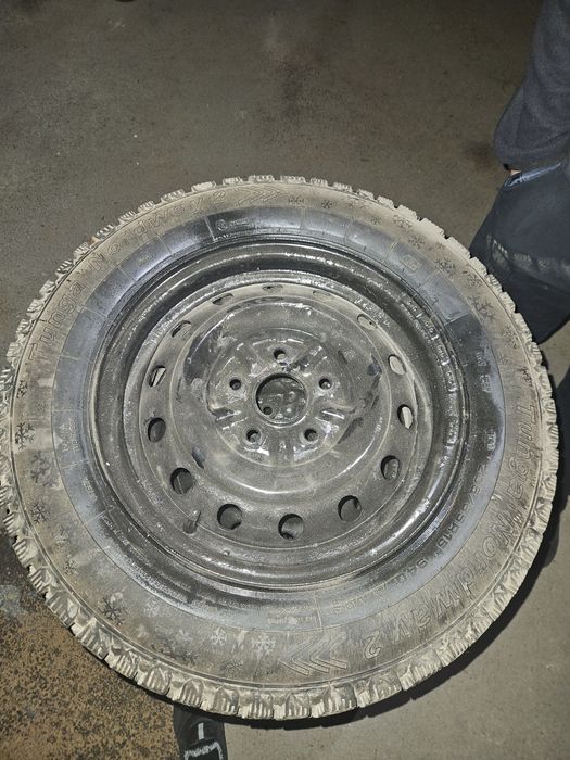 Штампы с зимней резиной в хорошем состоянии