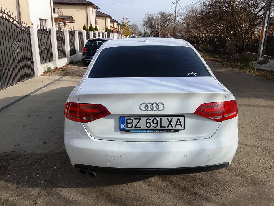 Vând audi A4 b8 143 cai