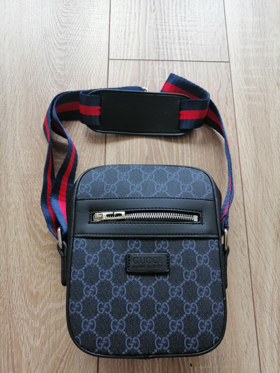 Gucci мъжка чанта в два цвята