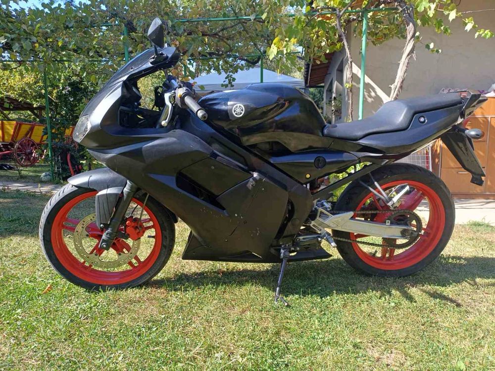 Продавам пистов мотор  yamaha tzr50