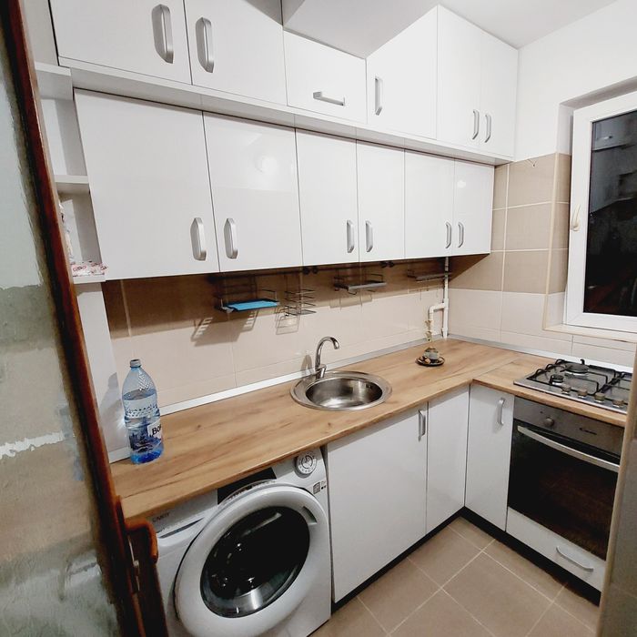 Închiriez garsoniera zona  Nord- Spitalul Judetean, etajul 2/4.