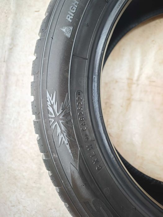 Anvelope 215/55/17 an 2022 iarna M+S TOYO OBSERVE S944