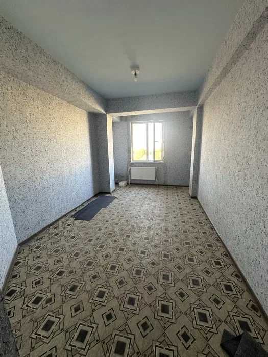 Янги домдан 1 хонали квартира сотилади Гуливер