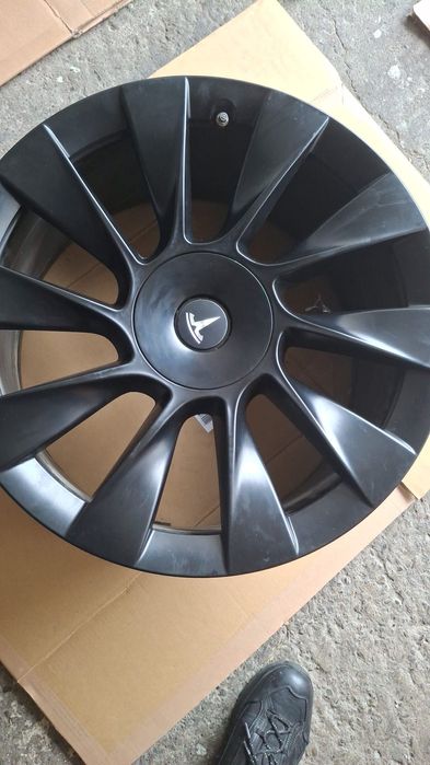 Jante Tesla R20 model Y,3