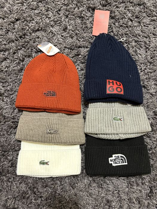 Vand Boxeri si caciuli