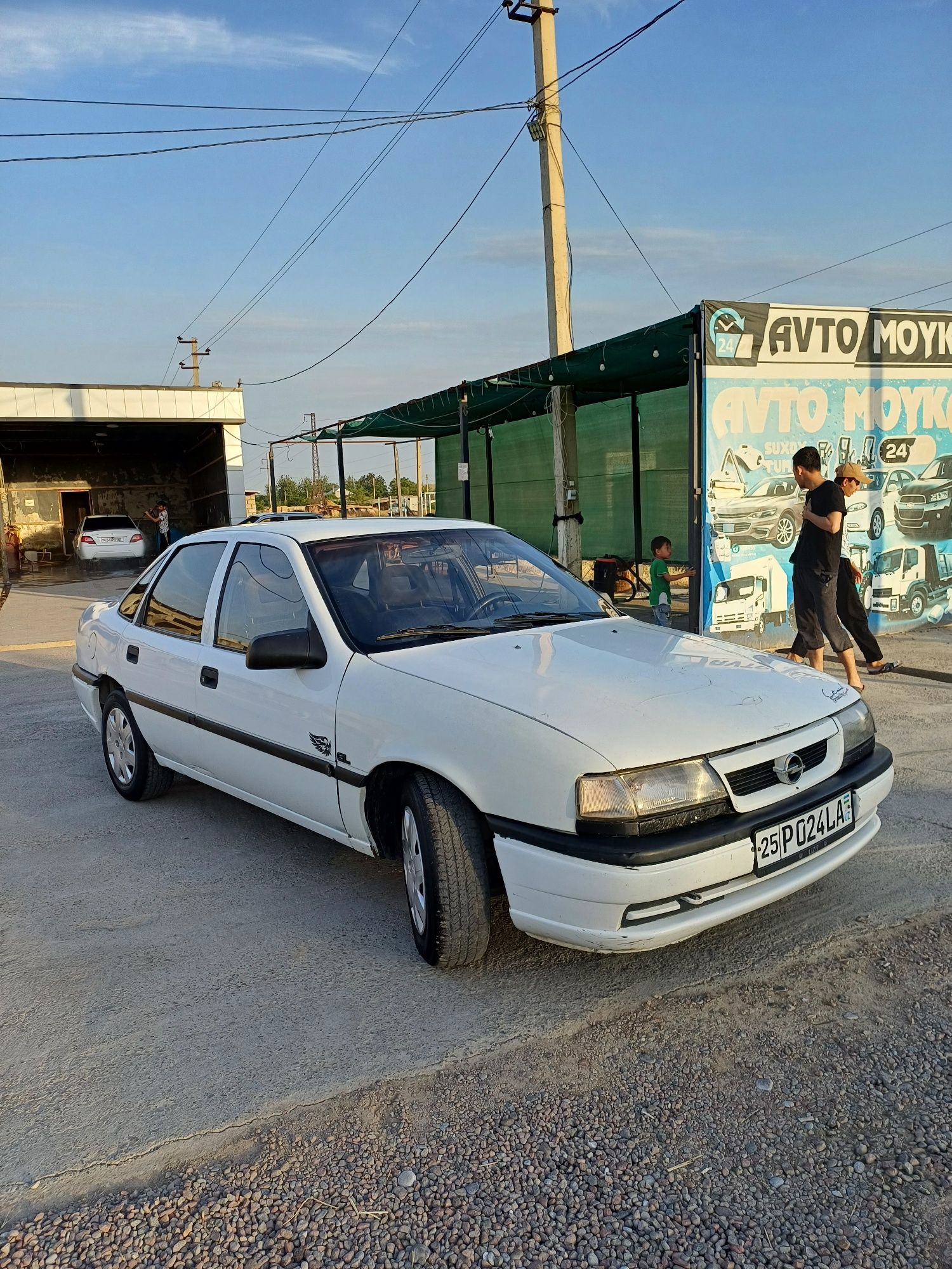 Опель вектра    .