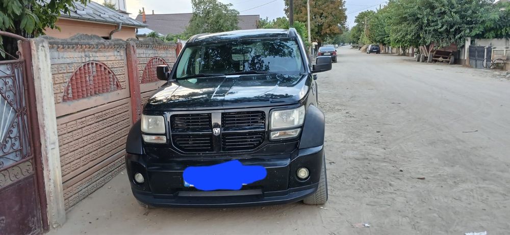 Se vinde Dodge nitro 2.7 diesel