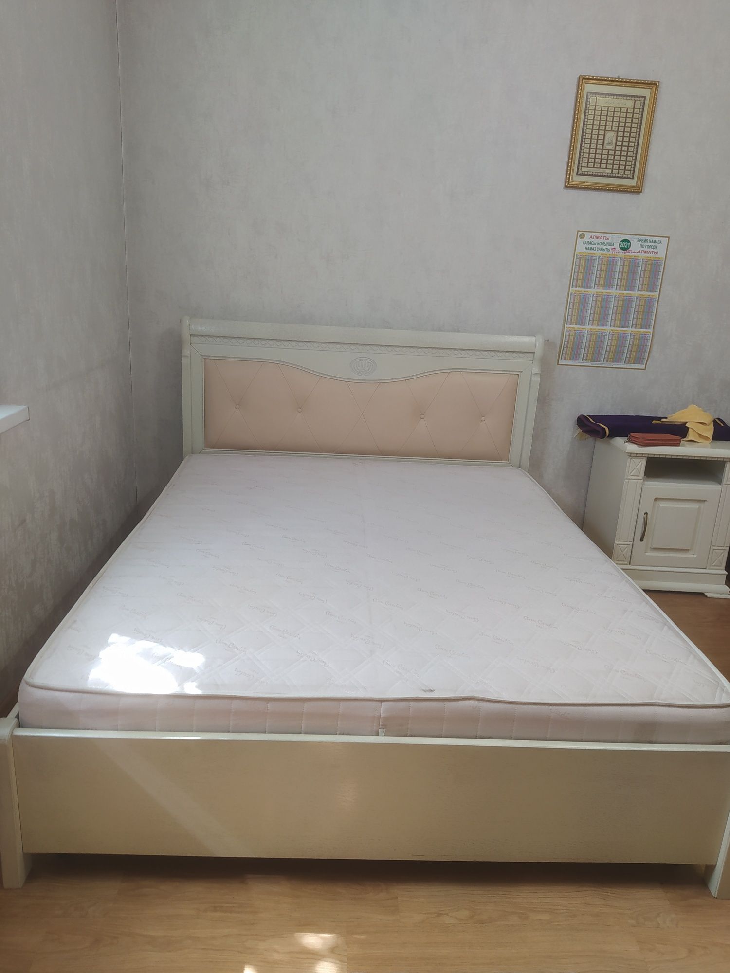Продам кровать 160*208 Белоруссия