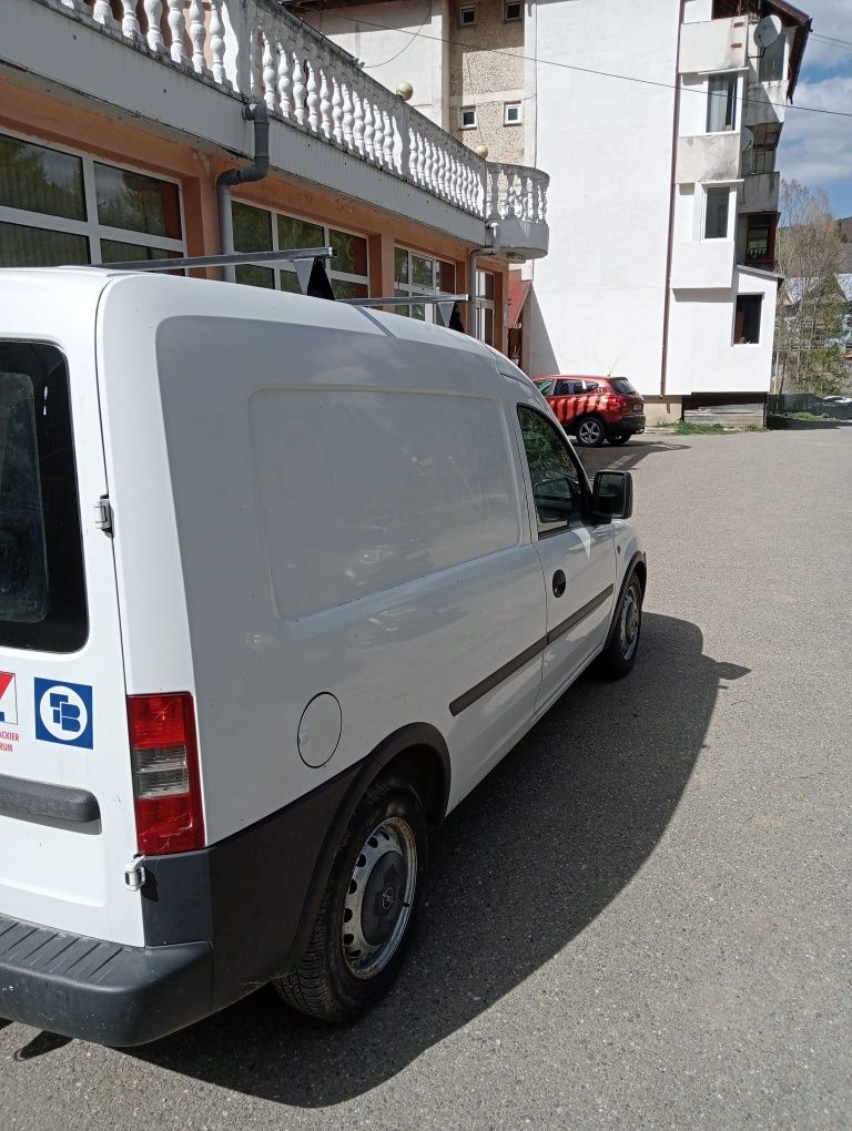 Opel Combo an 2011