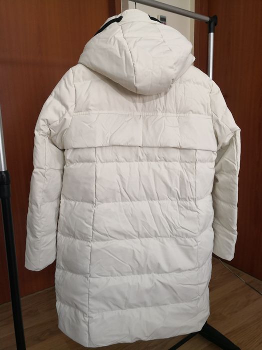 Geaca de damă ,culoare crem,mărimea L