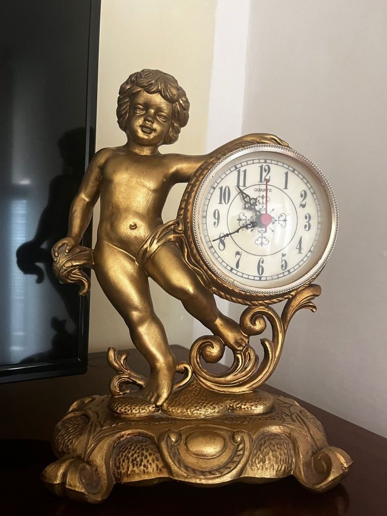 Ceas din bronz cu baterii