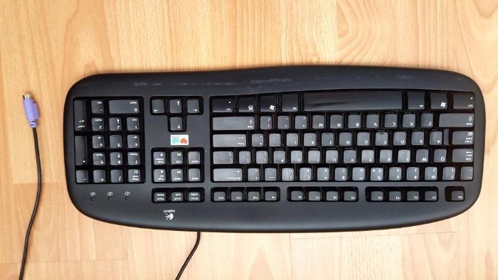 Tastatură Logitech PS2