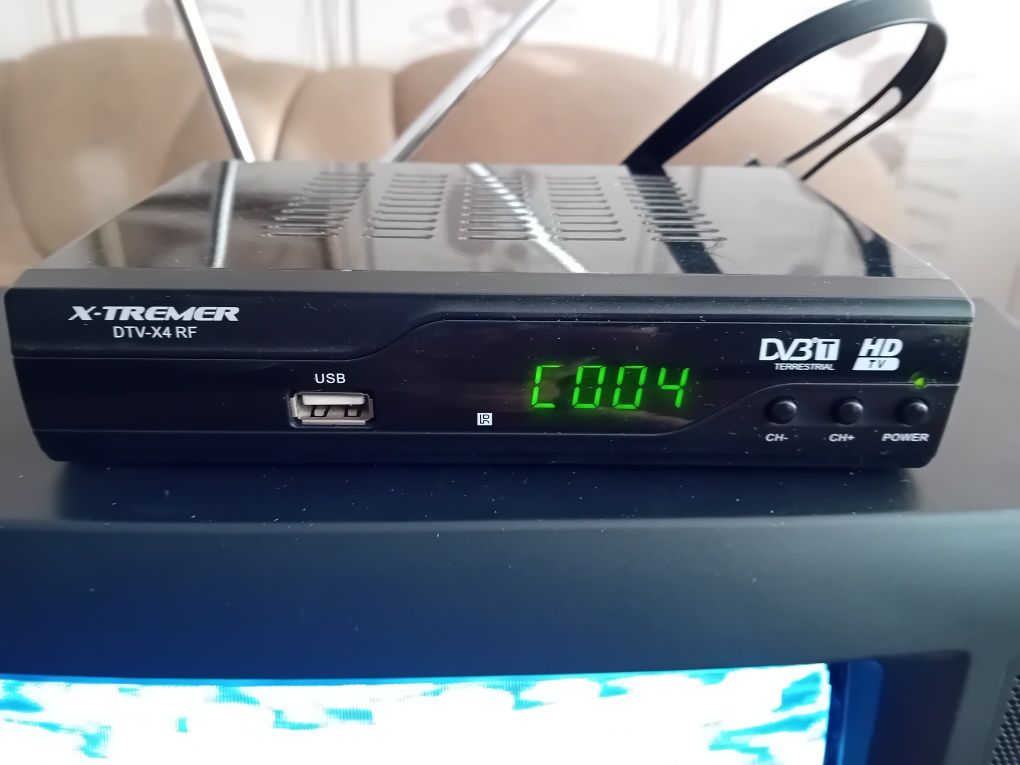 Tелевизор JVC 14"+Декодер HD