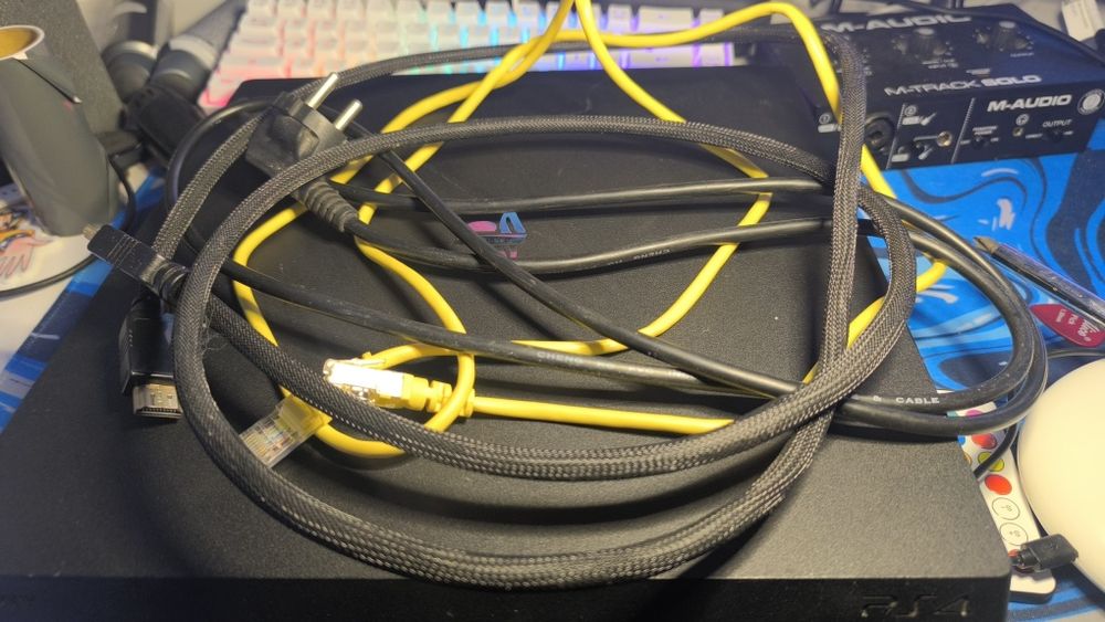 PS4 PRO MODAT 11.00 + SSD 1TB (Viteză 3x) + Jocuri Gratis Oportunitate