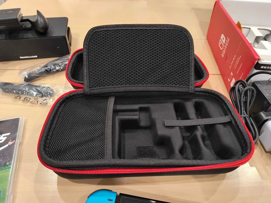 Nintendo switch oled почти нова + игри