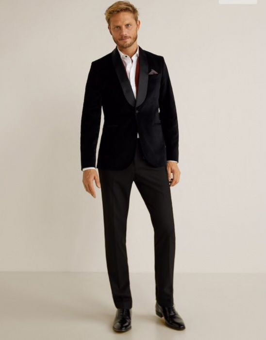 Мужской пиджак бренда MANGO