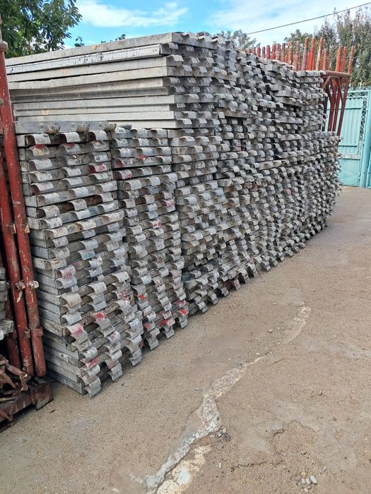 Vând podine pentru schela