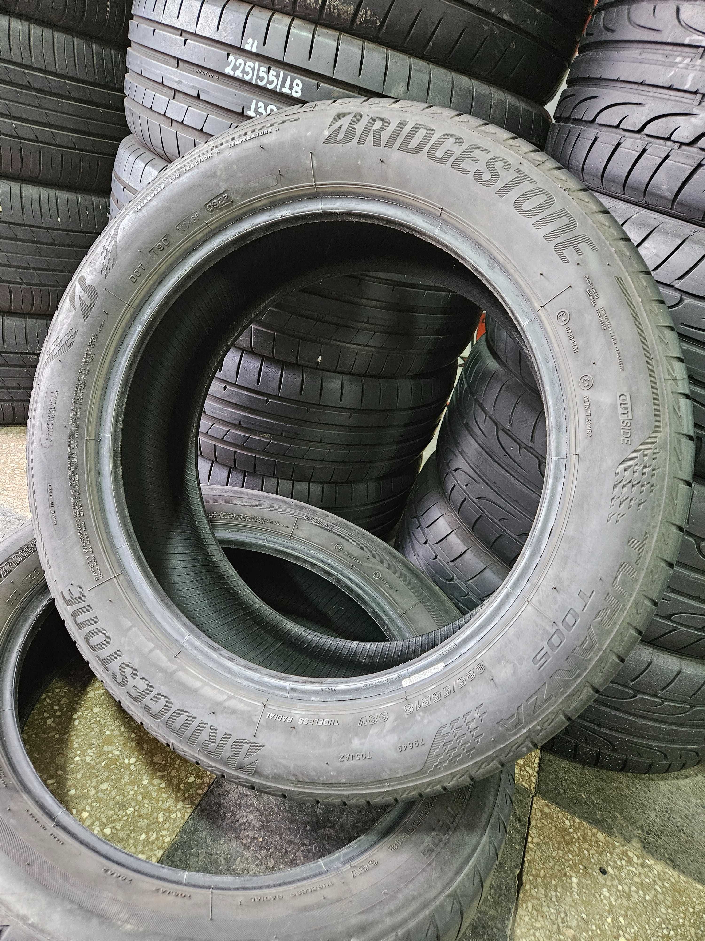 2бр 225/55/18 BRIDGESTONE 6,8мм грайфер дот:22г безплатен монтаж