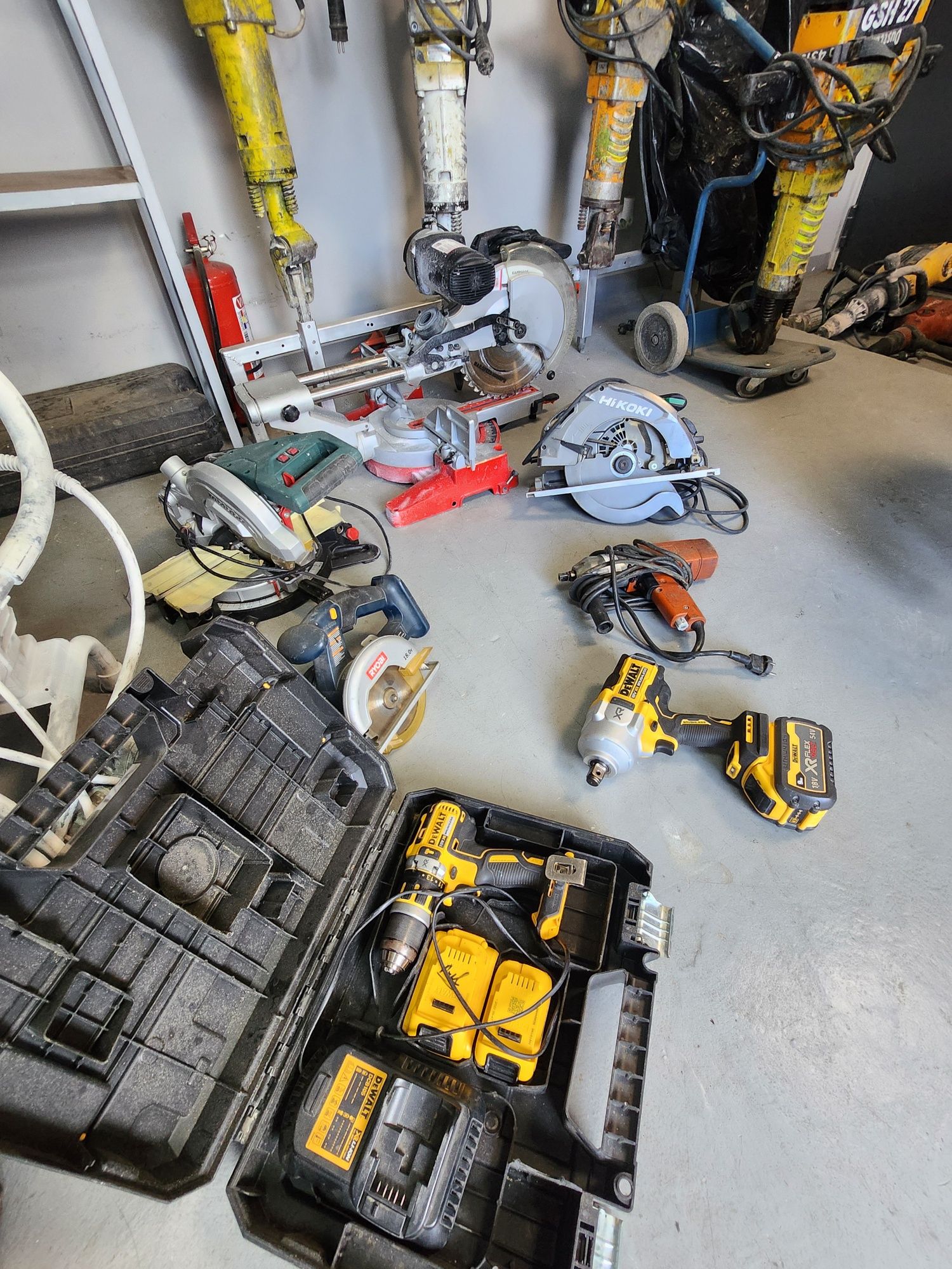 Inchiriez circular , pistol impact dewalt, makita, bosch, metabo