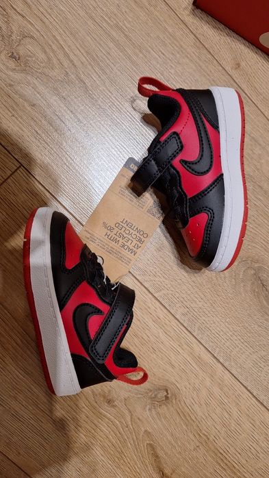 Нов Nike Court Borough 21