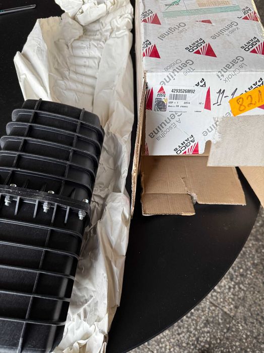 4293526M92-оригинален въздушен резервоар