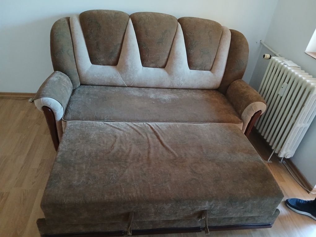 Canapea 3 locuri extensibila și 2 fotolii