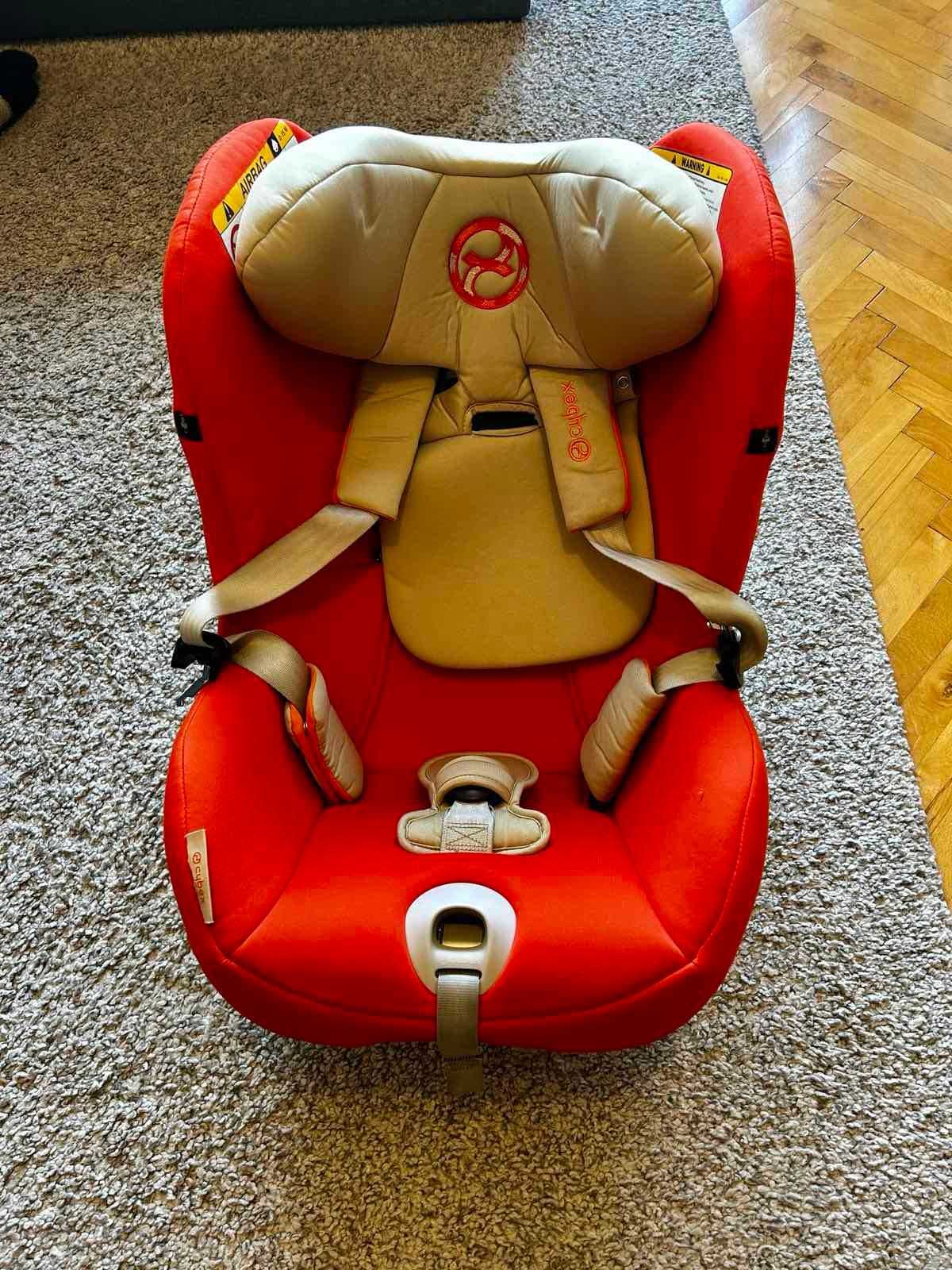Детско столче за кола Cybex Sirona M i-Size Gold с Isofix база